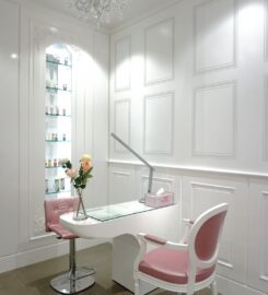 Nayomi Beauty Salon
