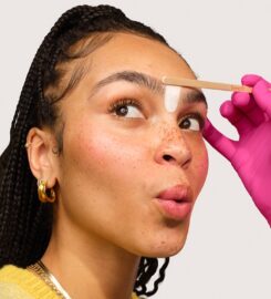 Benefit Cosmetics Brow Bar
