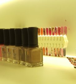 Glamorous Beauty Salon & Spa