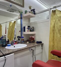 17 Hair Cutting Saloon
