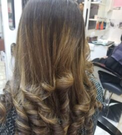 Nashr Ladies Salon
